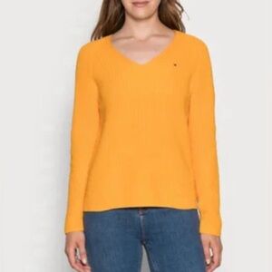 Tommy Hilfiger V-Neck Sweater Size Medium Yellow